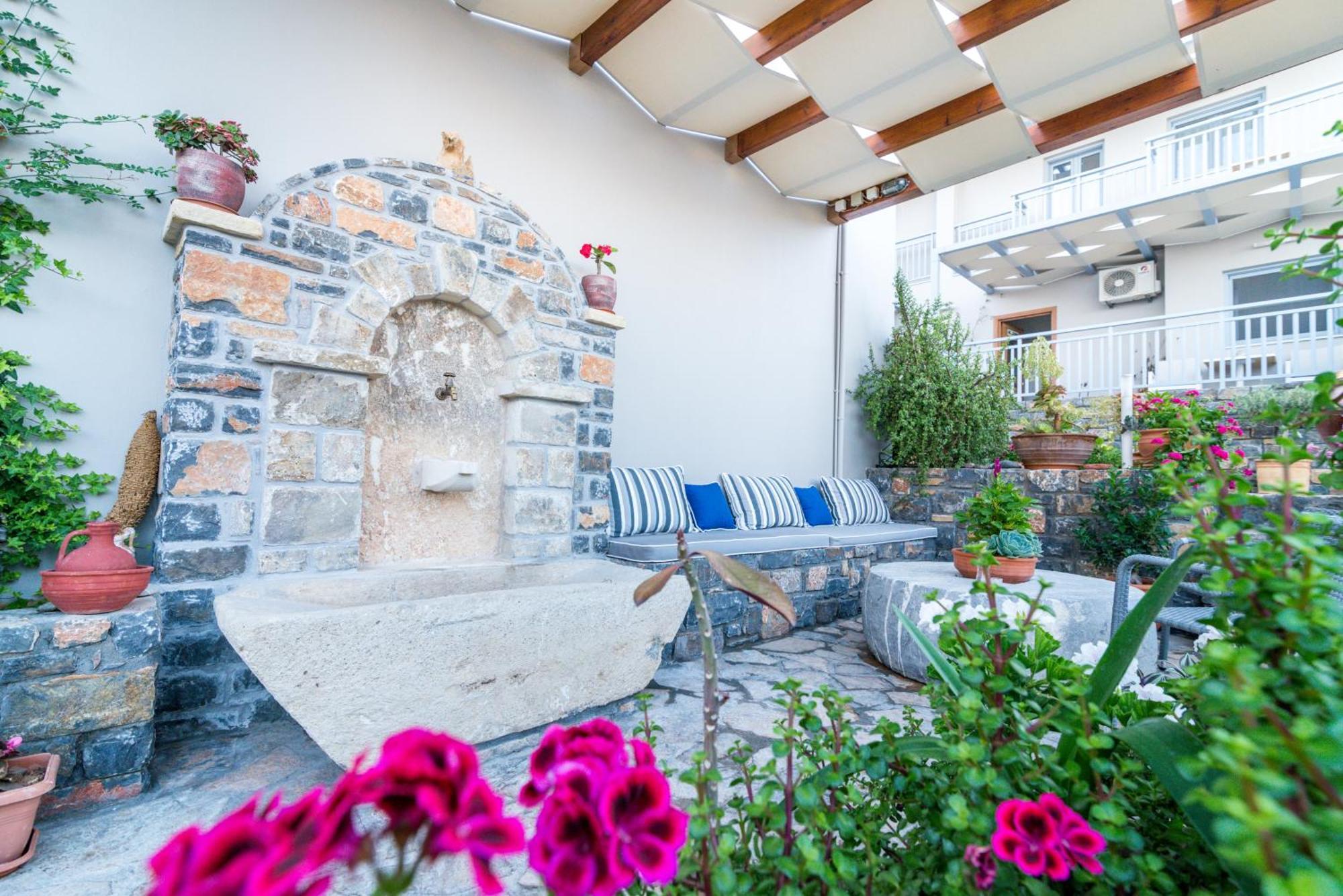 Athina Residence Léntas Екстериор снимка